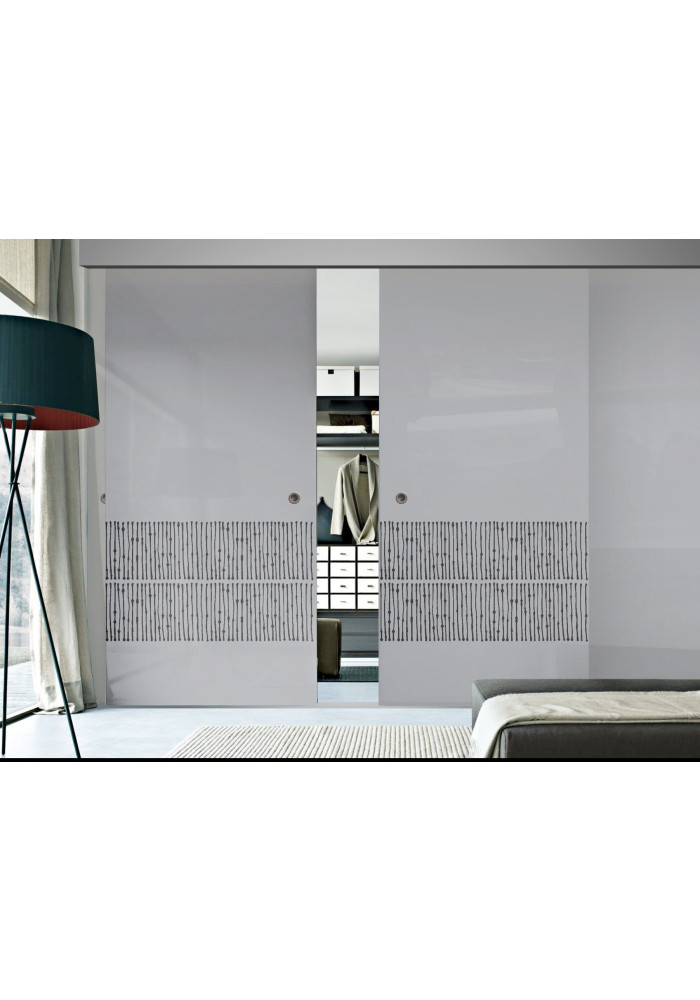 Usa glisanta garderoba